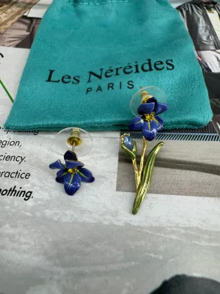 Pendientes Les Néréides Flor Azul y Dorados