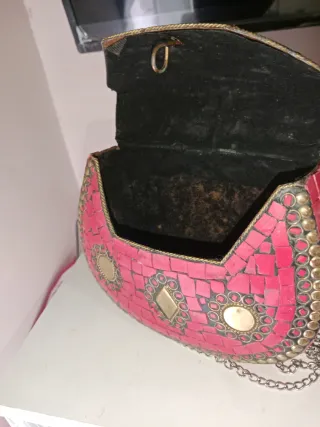 Bolso metal y mosaico