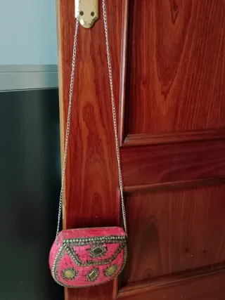 Bolso metal y mosaico