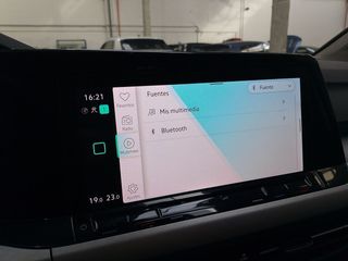 Volkswagen Golf Life