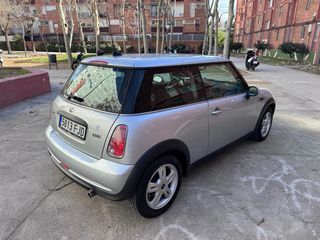 MINI Mini One R50 2006 solo 140.200klm