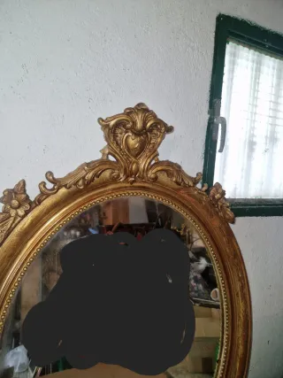 Espejo antiguo dorado ovalado