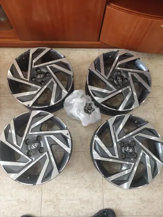 Llantas Hyundai i20 16' Originales