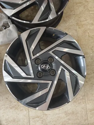 Llantas Hyundai i20 16' Originales