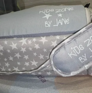 Trona portátil convertible en bolso Jane estrellas