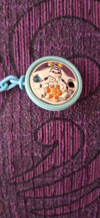 Broche cadena chupetero mariquita