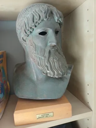 Busto romano-griego pensador