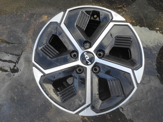 Llanta de 16 pulgadas, Kia Niro II del 2024,