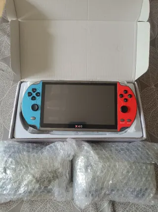 Videoconsolas con miles de juegos. Nuevas.