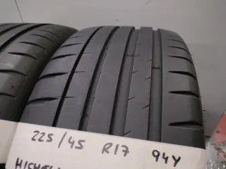 Neumáticos de ocasión 225/45 R17 94Y