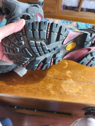 Botas de montaña TrangoWorld impermeables