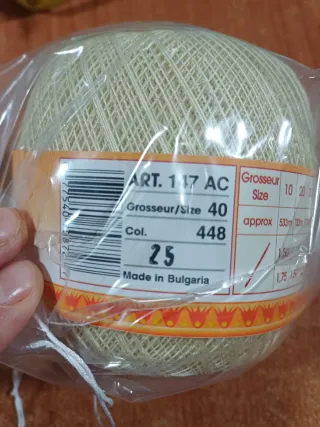 3 ovillos hilo DMC Babylo n40 color crudo