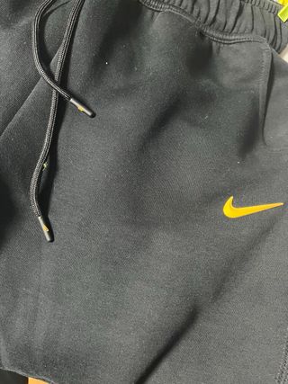 Pantalón Nike Tech Fleece Negro