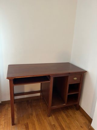 Escritorio madera antiguo