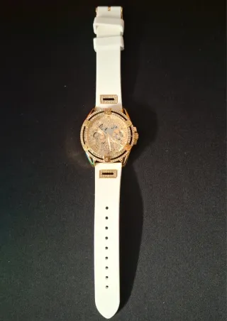 Reloj Guess Mujer Dorado y Blanco