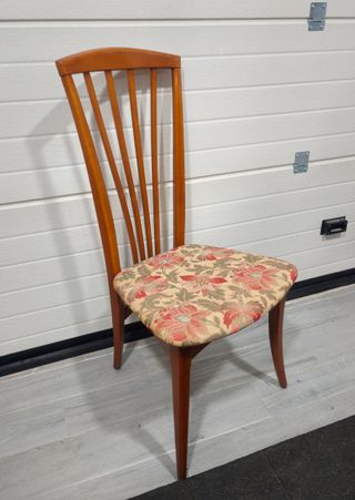 Pack 2 sillas altas de madera tapizadas