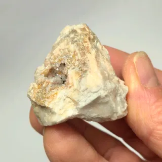 Cuarzo en geoda dentro de matriz de Barita