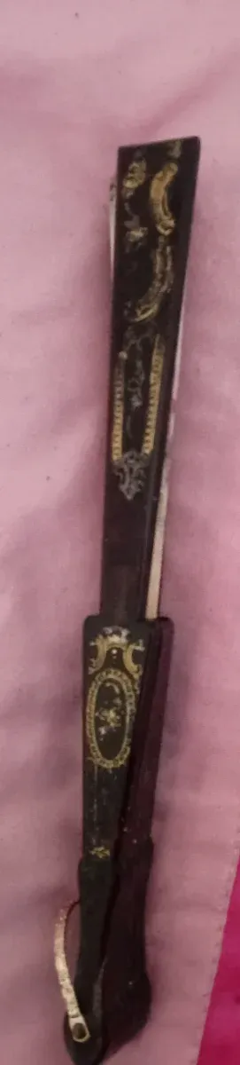 Abanico antiguo pintado a mano