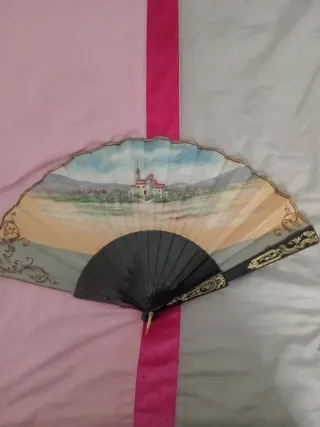 Abanico antiguo pintado a mano