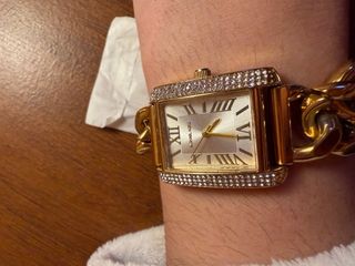 Orologio donna con maglie in oro Nuova