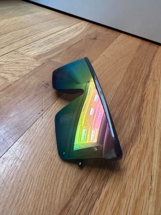 Gafas de sol futuristas multicolor