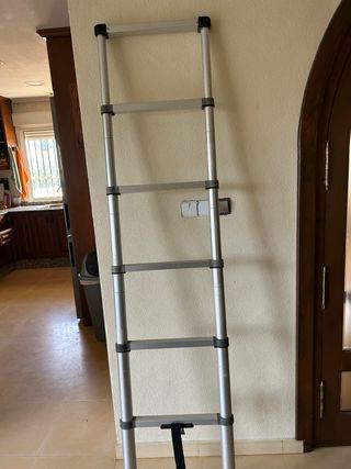 Escalera telescópica de aluminio