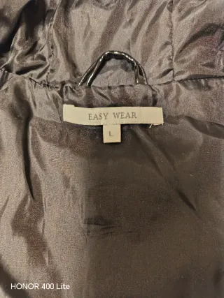 Chubasquero Negro Brillante