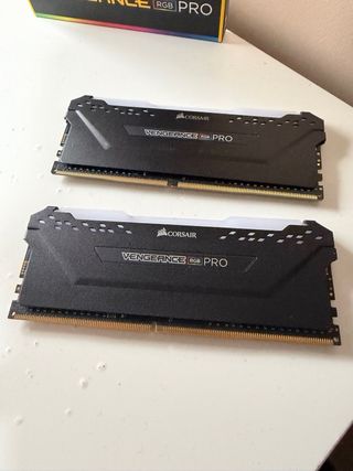 Corsair Vengeance RGB Pro 16GB (2x8GB) DDR4 3200MH