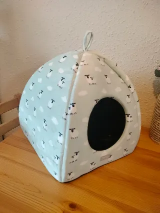 Casa para gato con estampado de ovejas