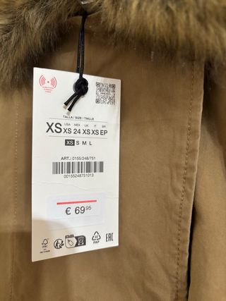 Chaqueta Zara cuello pelo Talla XS