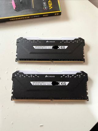 Corsair Vengeance RGB Pro DDR4 16GB (2x8GB) 3200MH