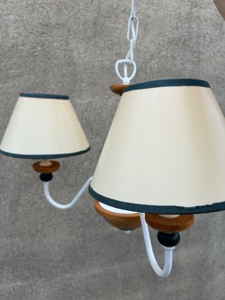 Lámpara de madera y metal