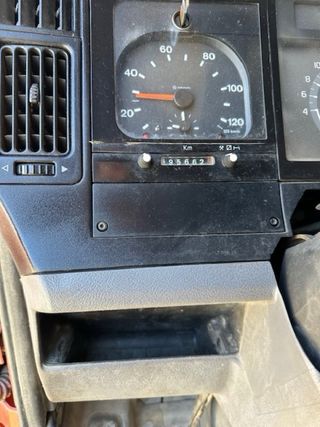 Camión Renault 4x4 Grúa y Volquete