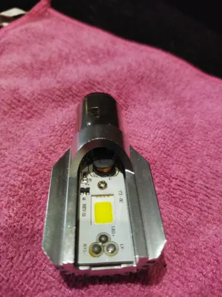 Lampada LED Vespa MOTO  BA20D
