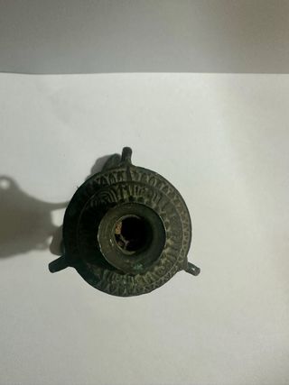 Elegante lumicino in bronzo