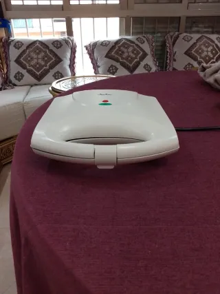 Sandwichera Jata Blanca