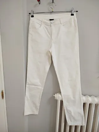 Pantalón recto blanco
