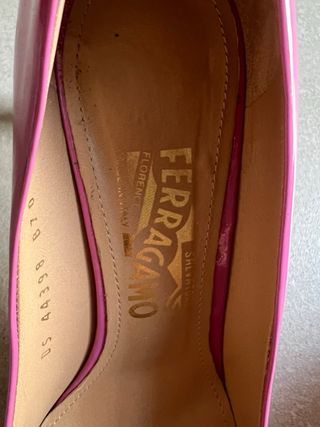 Scarpe con tacco rosa Salvatore Ferragamo