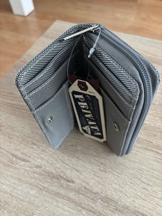 Cartera Privata Gris