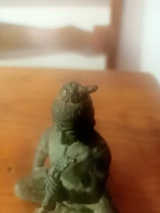 Antica statuetta in bronzo