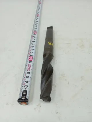 Broca 25 mm punta plana mango conico morse 3