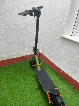 Patín Eléctrico MAMBA LITE 850W