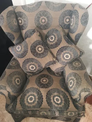 2 Sillones orejeros de tela