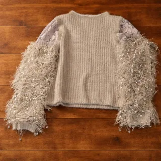 Maglioncino elegante maniche gioiello beige