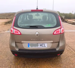 Renault Grand Scenic 2012