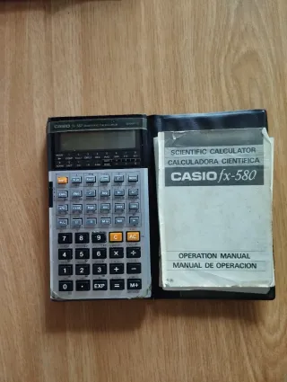 Calculadora Científica Casio FX-580.