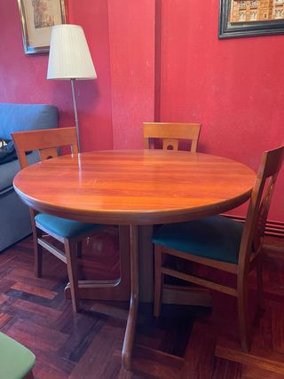 Mesa redonda madera + 4 sillas
