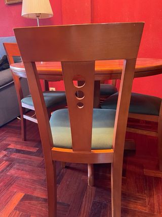 Mesa redonda madera + 4 sillas