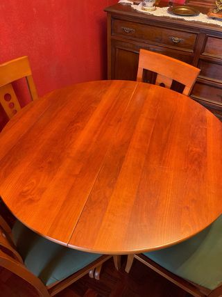 Mesa redonda madera + 4 sillas