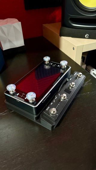 Pedalboard para Neural QC Mini